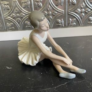 Lladro Vintage Handmade in Spain Porcelain Ballet Figurine